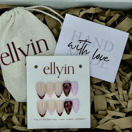 BLUSH KITTY | GRAPHIC | H41