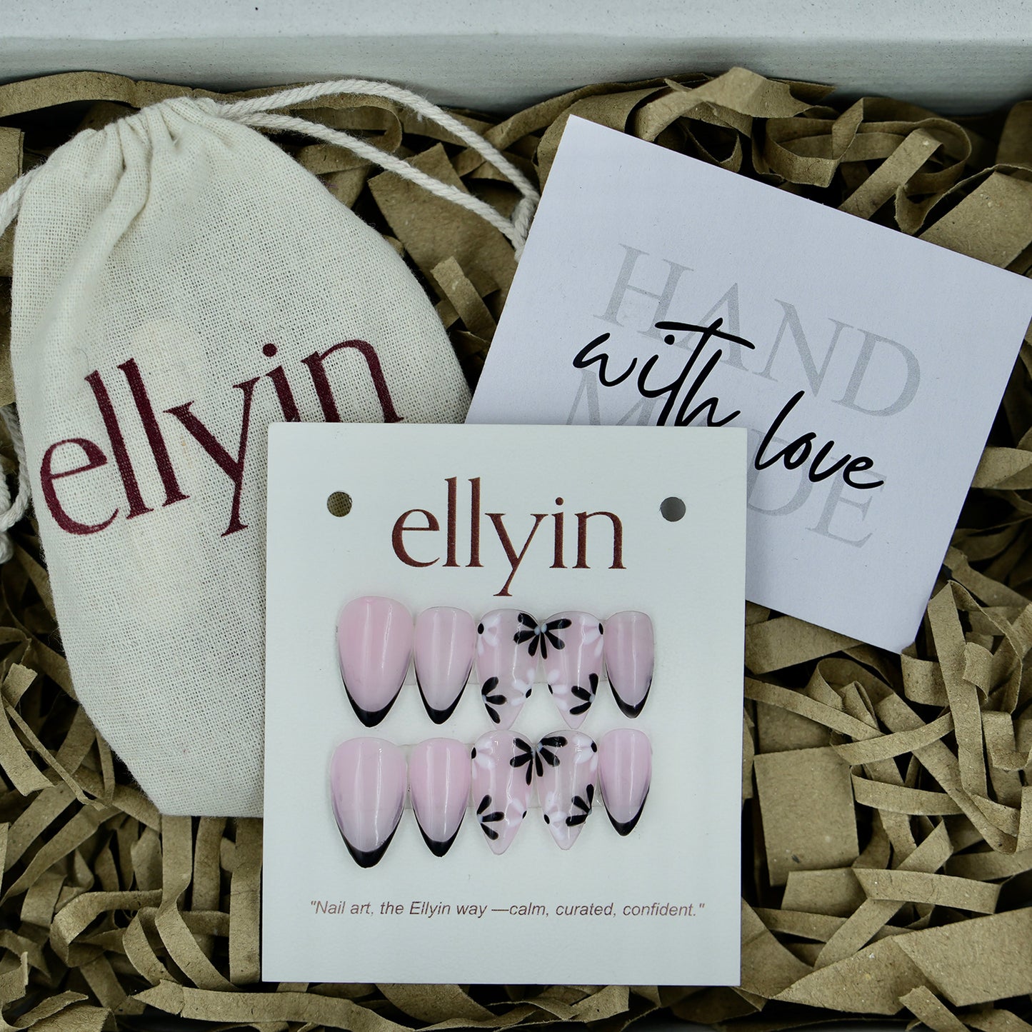 BLACK&WHITE BLOOM | FLORAL | F24